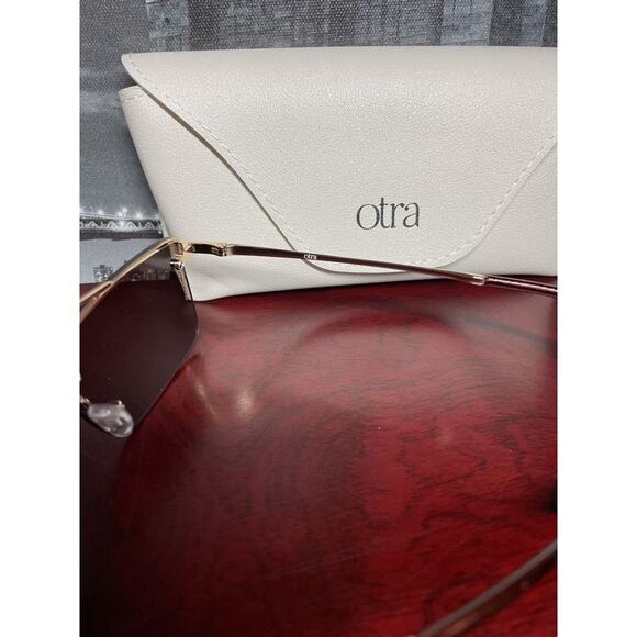 Otra‎ Oma Rectangle by Anthropology Gold / Smoke Colored Sun Glasses main image 4